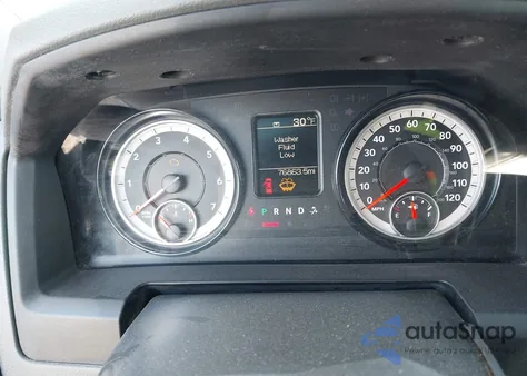 2017 Ram 2500 Tradesman 4X4 6'4 Box z USA, uszkodzony, nr VIN 3C6UR5CJ3HG698482